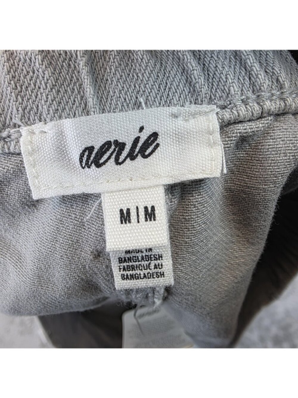 Aerie Shorts Womens M Gray Denim Distressed Cutoff Frayed Hem Casual Summer - Picture 3 of 12